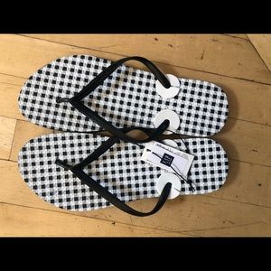Brand New Gap Flip Flops